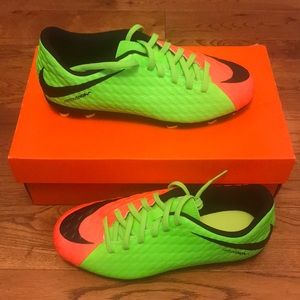 Nike Hypervenom Phade III FG soccer cleats size 4Y